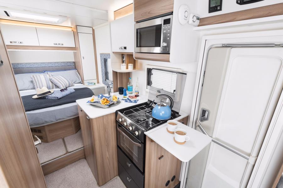 Интерьер Swift Motorhomes Escape 694 2016 года  (фото 7 из 7)